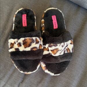 Betsey Johnson Animal Print Fuzzy Slippers